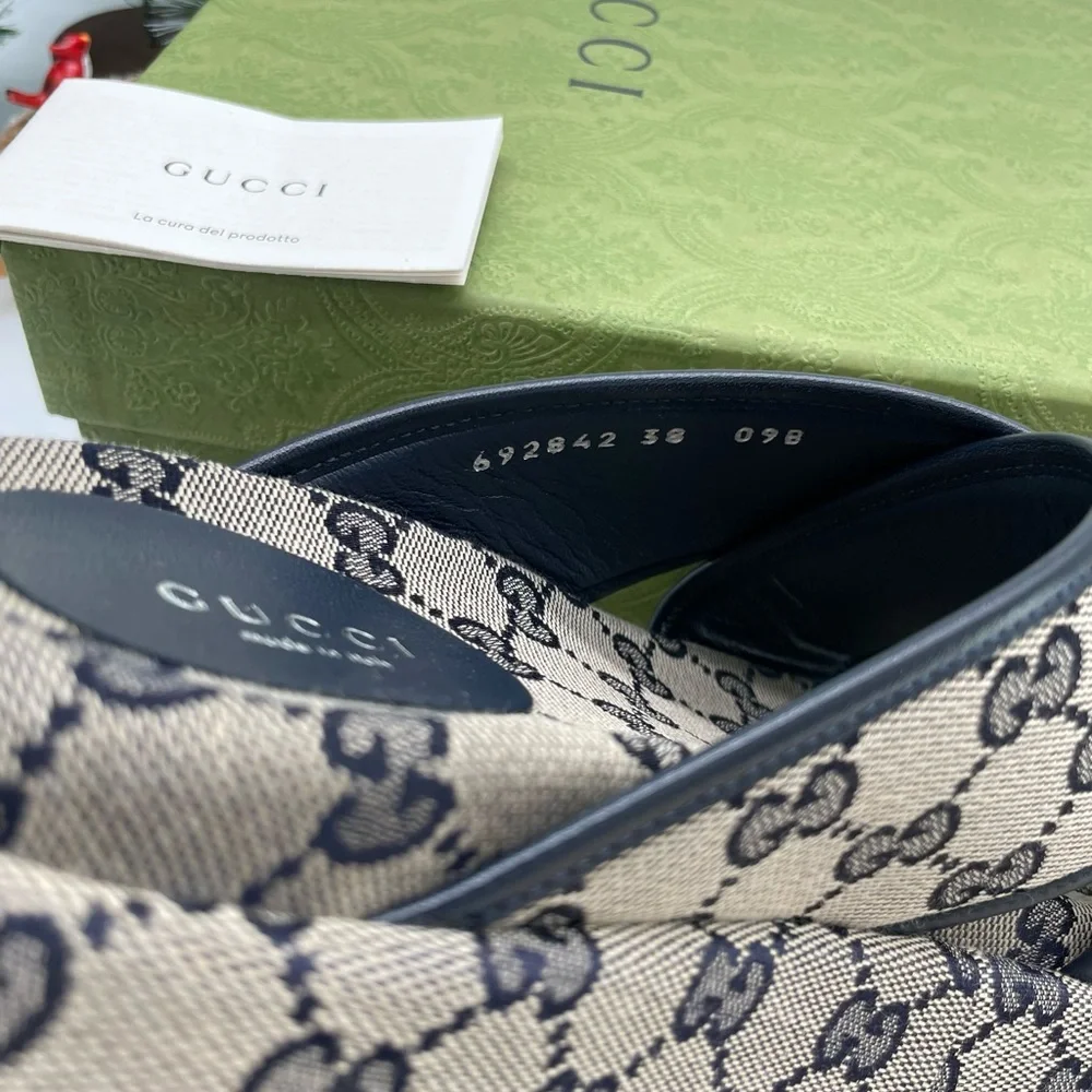 Gucci Beige GG Canvas Platform Slides with Black Trim - Picture 7 of 13